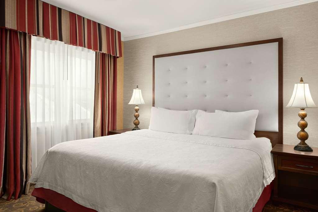 فندق أجنحة هوموود باي هيلتون سيراكيوز/ليفربول الغرفة الصورة